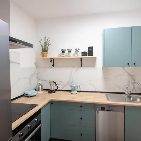 Comfortable Centric Steps From The Apartment